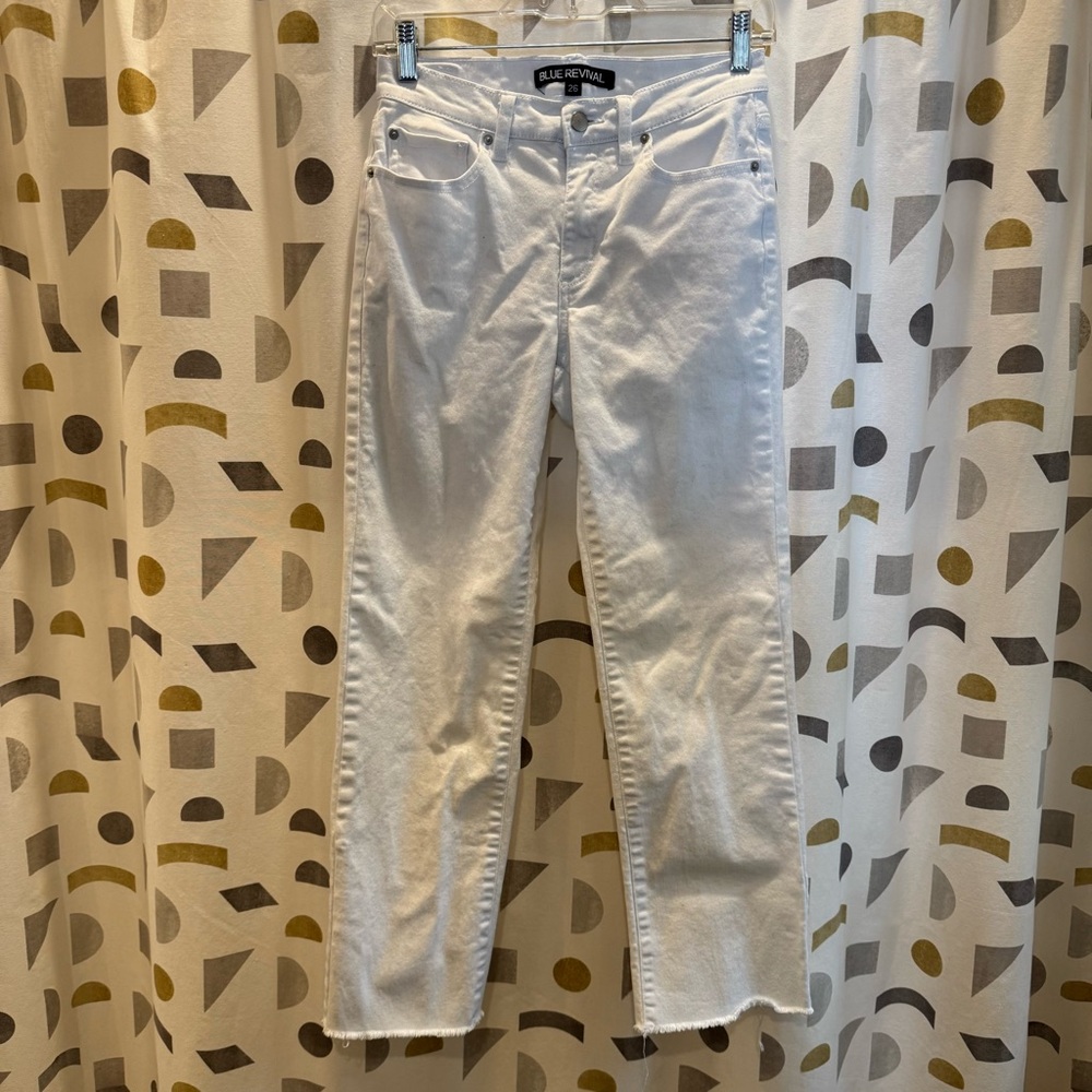 Women's White Straight-Leg Crop Jeans